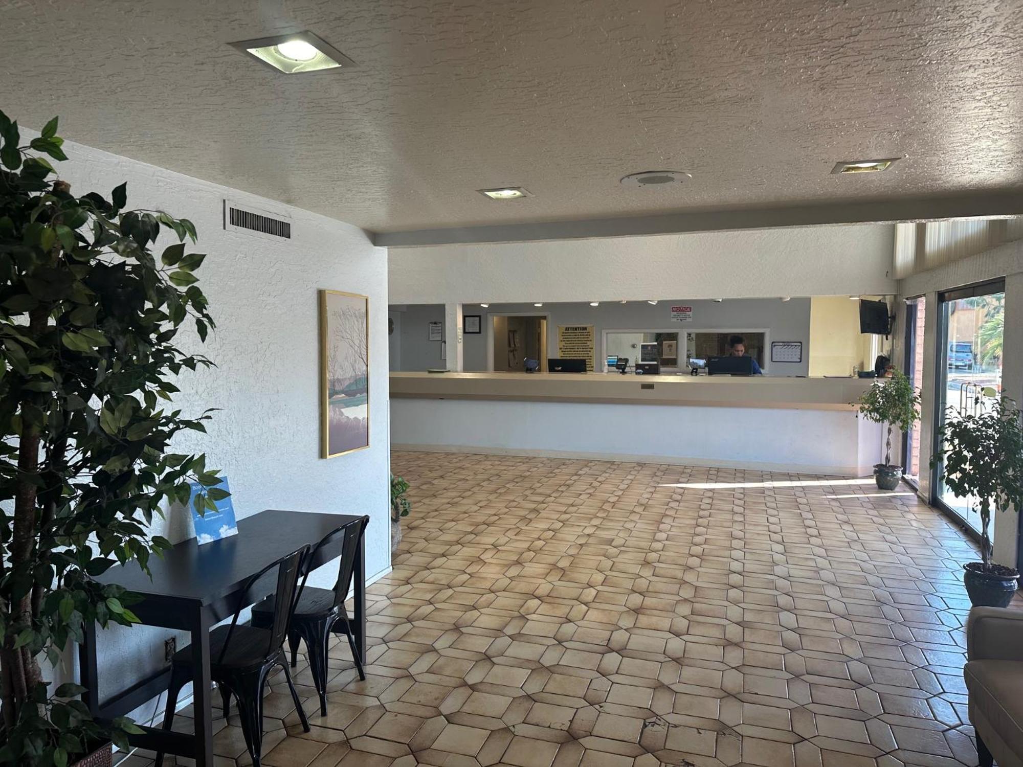 Premier Inns Metro Phoenix Exterior photo